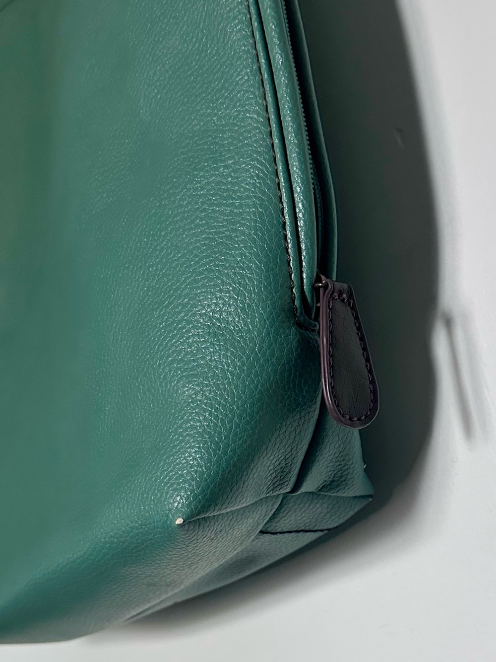 Chala Teal Cat Appliqué Tote Bag - Picture 9 of 11